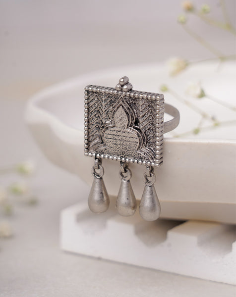 Devi Ring