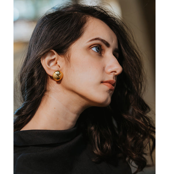 Lina Studs Gold