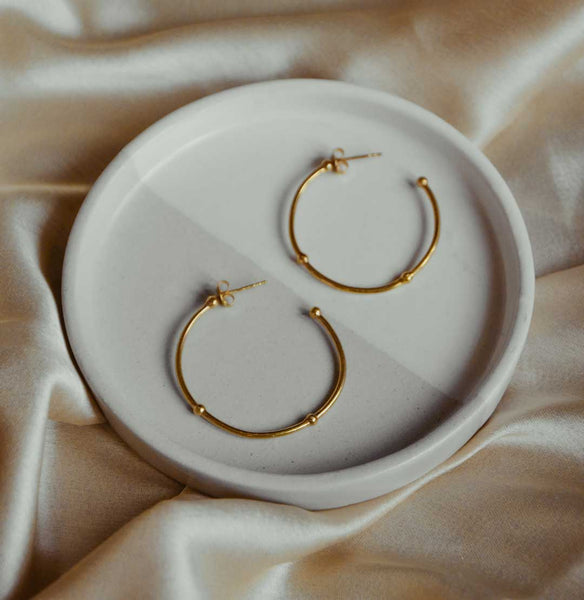 Gold Knot Hoops (Small 20mm)